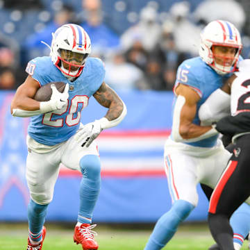 Tennessee Titans running back Tony Pollard runs the ball against the Houston Texans. Mandatory Credit: Steve Roberts-Imagn Images