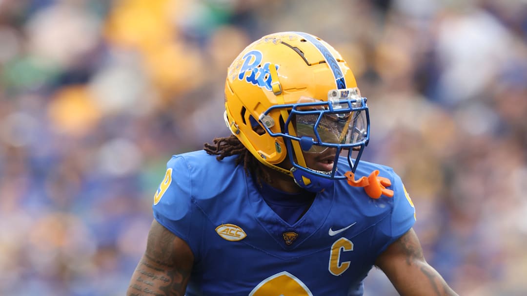 Nov 15, 2025; Pittsburgh, Pennsylvania, USA;  Pittsburgh Panthers linebacker Kyle Louis (9) in action against the Notre Dame Fighting Irish during the first quarter at Acrisure Stadium. Mandatory Credit: Charles LeClaire-Imagn Images