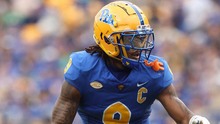 Nov 15, 2025; Pittsburgh, Pennsylvania, USA;  Pittsburgh Panthers linebacker Kyle Louis (9) in action against the Notre Dame Fighting Irish during the first quarter at Acrisure Stadium. Mandatory Credit: Charles LeClaire-Imagn Images