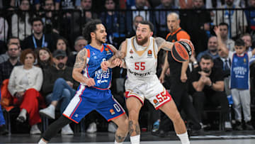 Anadolu Efes v AS Monaco - Turkish Airlines EuroLeague