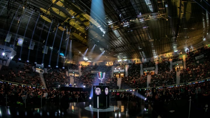 Esports is now "jeu video de competition" in official French communications.