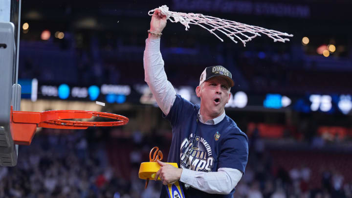 UConn Huskies coach Dan Hurley rebuffed an offer from the Los Angeles Lakers to try for a third straight men’s college basketball championship. UConn Huskies coach Dan Hurley rebuffed an offer from the Los Angeles Lakers to try for a third straight men’s college basketball championship.