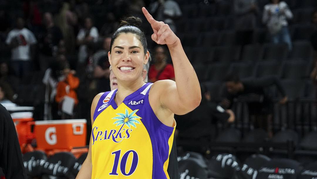May 23, 2026; Las Vegas, Nevada, USA; Los Angeles Sparks guard Kelsey Plum (10) gestures towards the sidelines after defeating the Las Vegas Aces at Michelob Ultra Arena. Mandatory Credit: Candice Ward-Imagn Images May 23, 2026; Las Vegas, Nevada, USA; Los Angeles Sparks guard Kelsey Plum (10) gestures towards the sidelines after defeating the Las Vegas Aces at Michelob Ultra Arena. Mandatory Credit: Candice Ward-Imagn Images