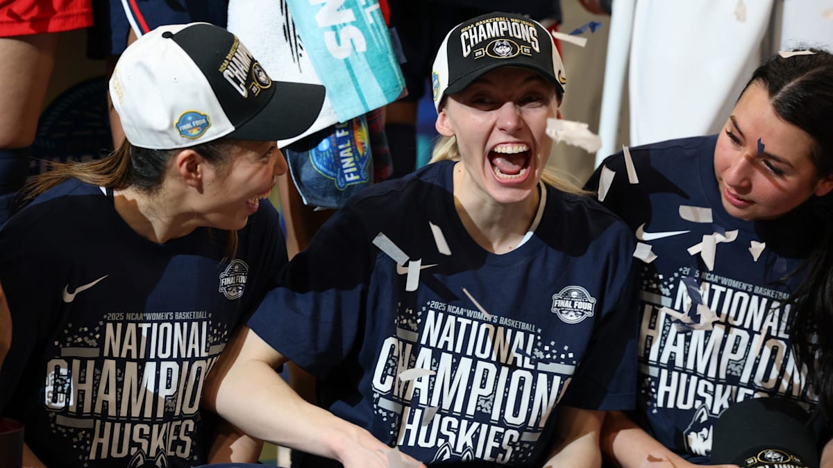 Women's March Watch March Madness Paige Bueckers Hoodie Best