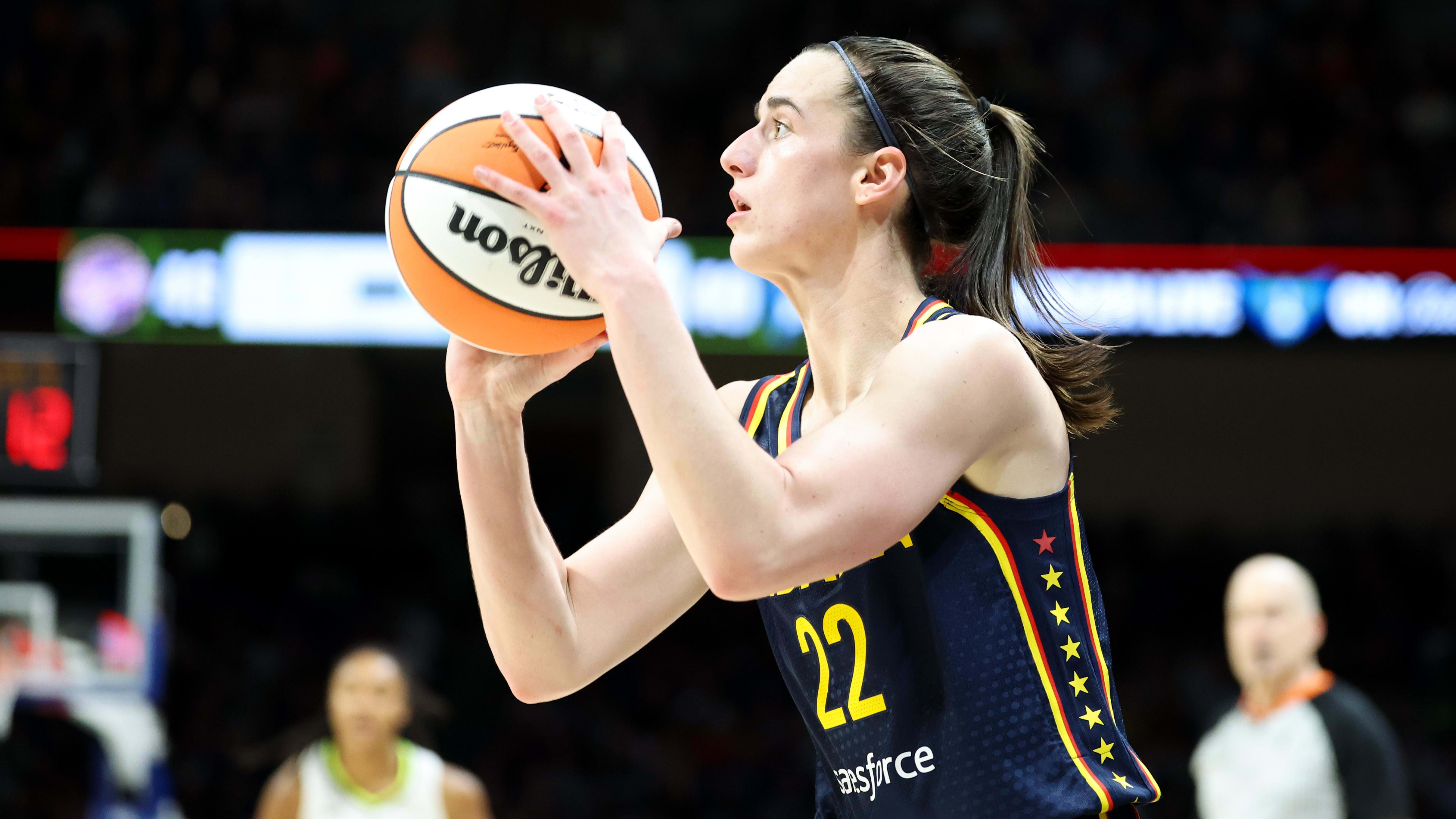 Big Ten Daily (May 6): Caitlin Clark Drops 21 in WNBA Preseason Debut