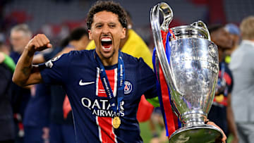 Marquinhos et ses coéquipiers ont signé les murs du vestiaire parisien. 