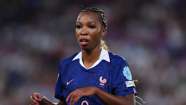 Grace Geyoro ist neue Rekord-Spielerin im Fußball der Frauen Grace Geyoro ist neue Rekord-Spielerin im Fußball der Frauen
