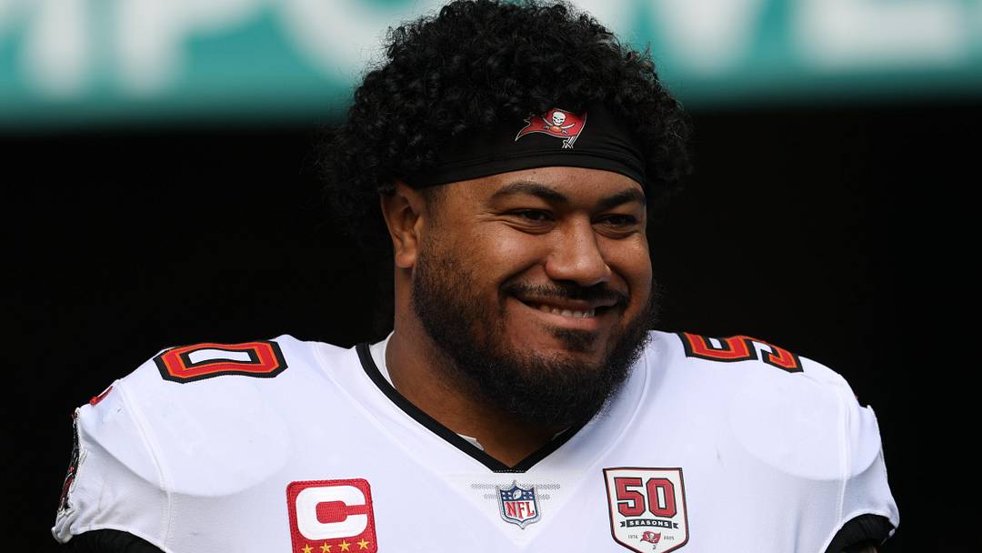 Tampa Bay Buccaneers defensive tackle Vita Vea (50) Mandatory Credit: Nathan Ray Seebeck-Imagn Images