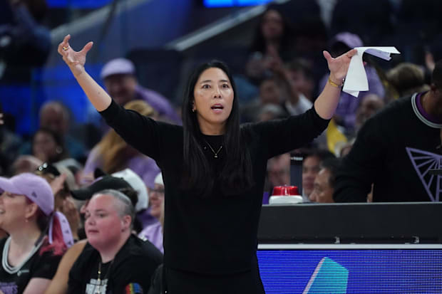 Golden State Valkyries head coach Natalie Nakase