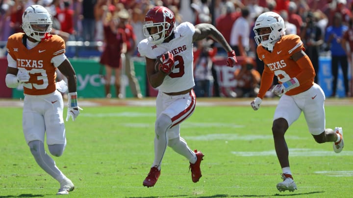 Oklahoma Sooners wide receiver Jalil Farooq (3) runs after a reception