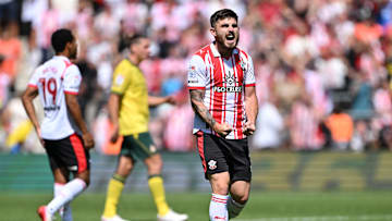 Southampton v Wrexham AFC - Sky Bet Championship