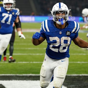  Jonathan Taylor scored three touchdowns in the Colts’ 31–25 win over the Falcons.