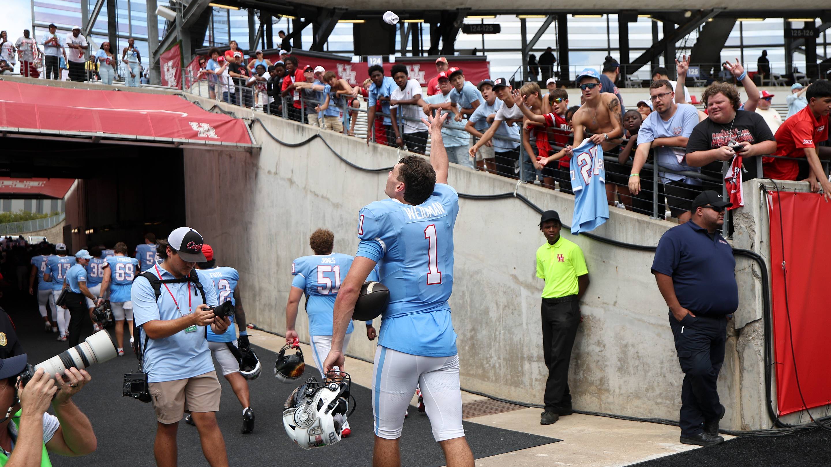 Houston Cougars Set for Historic Top-20 Clash Against Oklahoma State
