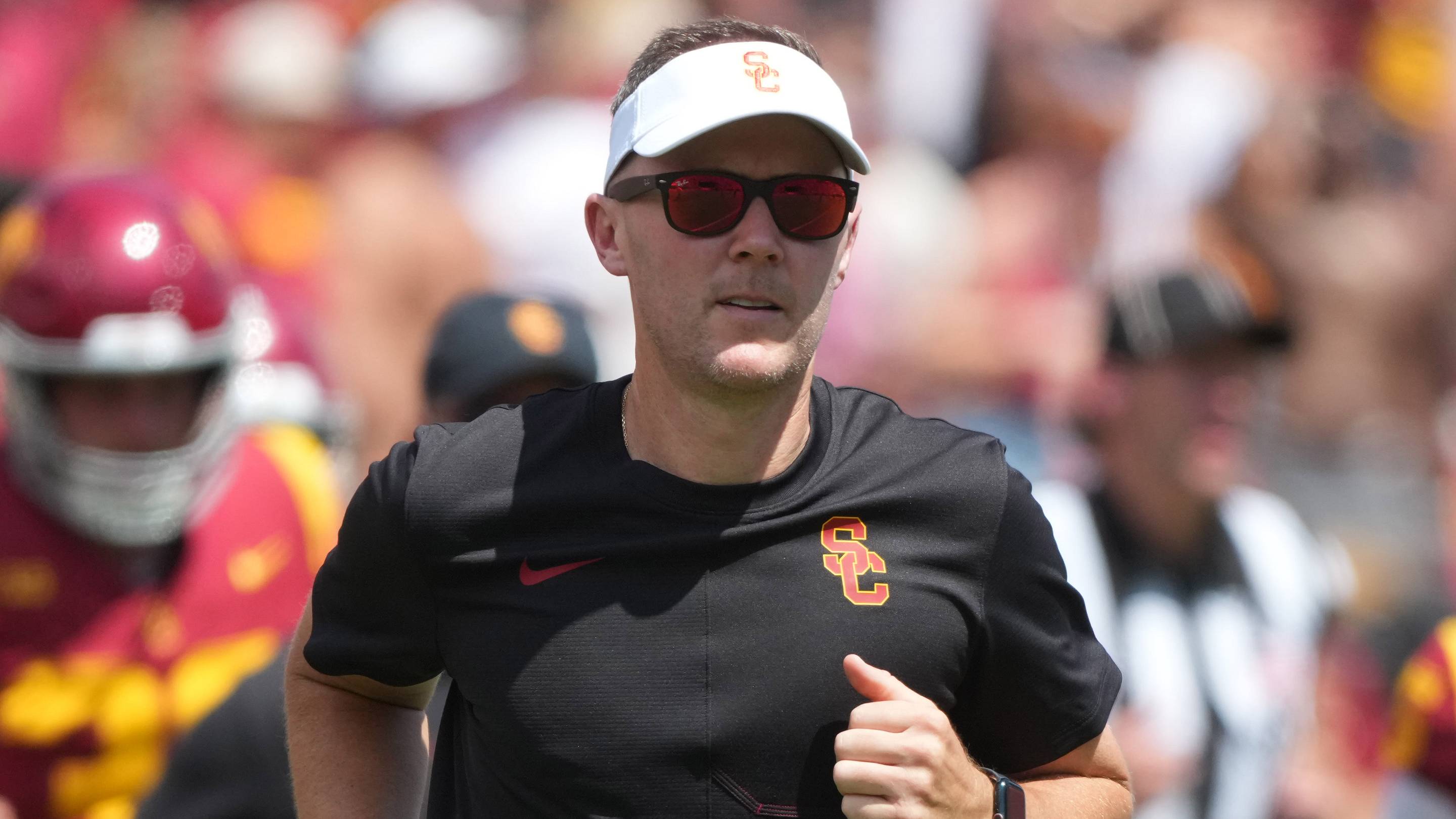 USC Trojans' Home Crowd Sparks Controversy Again vs. Fresno State