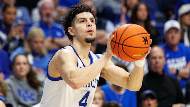 Kentucky Wildcats guard Koby Brea (4) shoots the ball during the second half against the South Carolina Gamecocks at Rupp