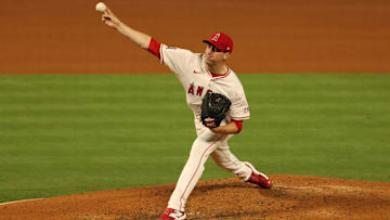 Chicago White Sox v Los Angeles Angels