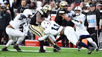 Penn State Nittany Lions defensive end Abdul Carter (11)