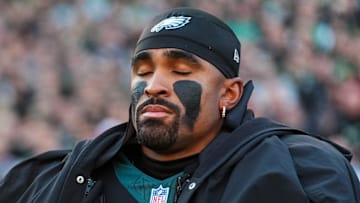 Chicago Bears v Philadelphia Eagles - NFL 2025