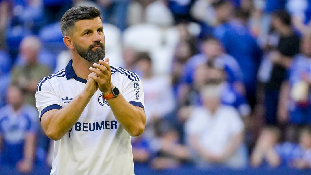 Miron Muslic soll den S04 wieder in der Bundesliga etablieren Miron Muslic soll den S04 wieder in der Bundesliga etablieren