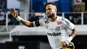 Neymar marcou o primeiro gol do Santos na Sul-Americana