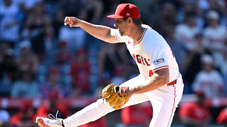 Seattle Mariners v Los Angeles Angels