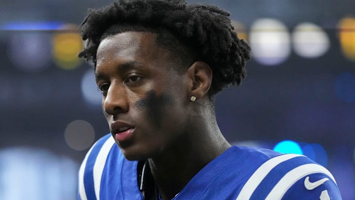 Indianapolis Colts cornerback Sauce Gardner (1) attempts to walk off the field on his own following an injury Sunday, Nov. 30, 2025, during a game against the Houston Texans at Lucas Oil Stadium in Indianapolis.