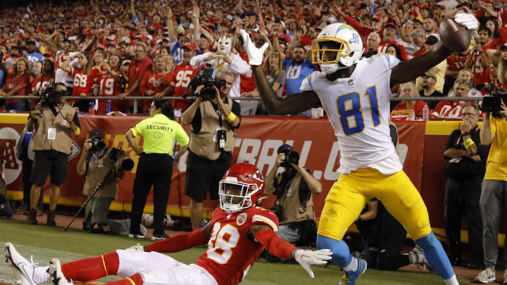 Los Angeles Chargers v Kansas City Chiefs