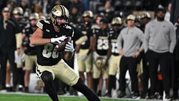 Nov 16, 2024; West Lafayette, Indiana, USA; Purdue Boilermakers tight end Max Klare (86) catches a pass during the second half against the Penn State Nittany Lions at Ross-Ade Stadium. Mandatory Credit: Marc Lebryk-Imagn Images