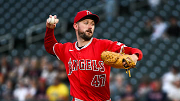 Los Angeles Angels v Minnesota Twins
