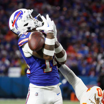 Buffalo Bills wide receiver Stefon Diggs (14) can   t make the catch on this deep throw by Josh Allen.