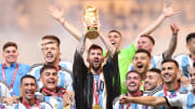 Lionel Messi a enfin soulever le seul trophée qu'il lui manquait.