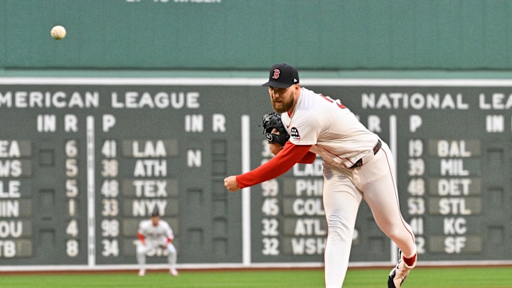 Boston Red Sox starting pitcher Garrett Crochet (35) pitches against the New York Mets during the first inning at Fenway Park on May 21. Boston Red Sox starting pitcher Garrett Crochet (35) pitches against the New York Mets during the first inning at Fenway Park on May 21.