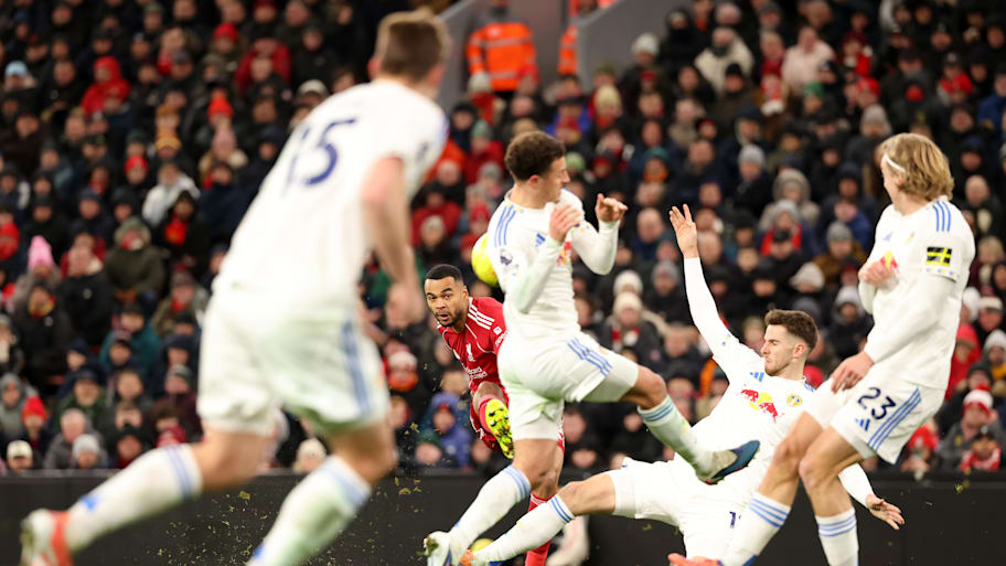 Leeds defending against Liverpool.