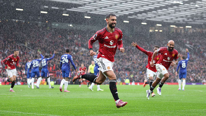 曼联惊险度过疯狂过山车，戏剧性2-1击败切尔西