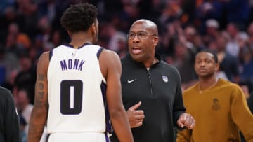 Nov 1, 2023; San Francisco, California, USA; Sacramento Kings head coach Mike Brown talks with guard Malik Monk (0) during a timeout against the Golden State Warriors in the third quarter at the Chase Center. 