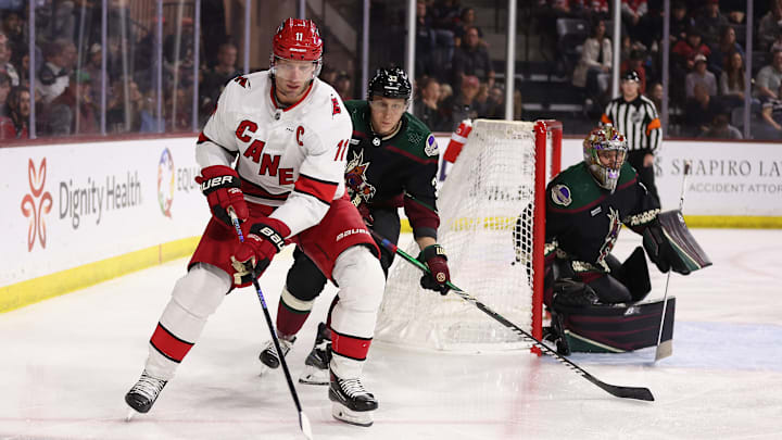 Carolina Hurricanes v Arizona Coyotes