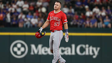 Los Angeles Angels v Texas Rangers
