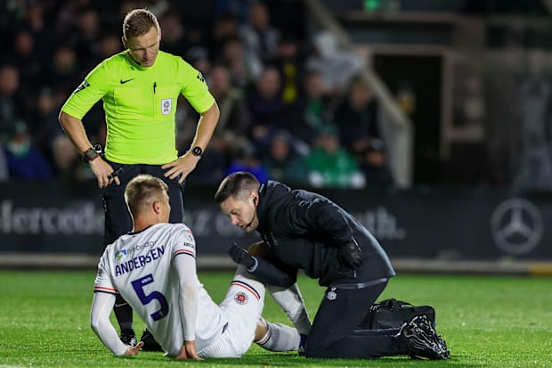 Mads Andersen receiving treatment