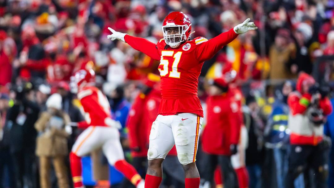 Jan 26, 2025; Kansas City, MO, USA; Kansas City Chiefs defensive end Mike Danna (51) celebrates against the Buffalo Bills in the AFC Championship Game