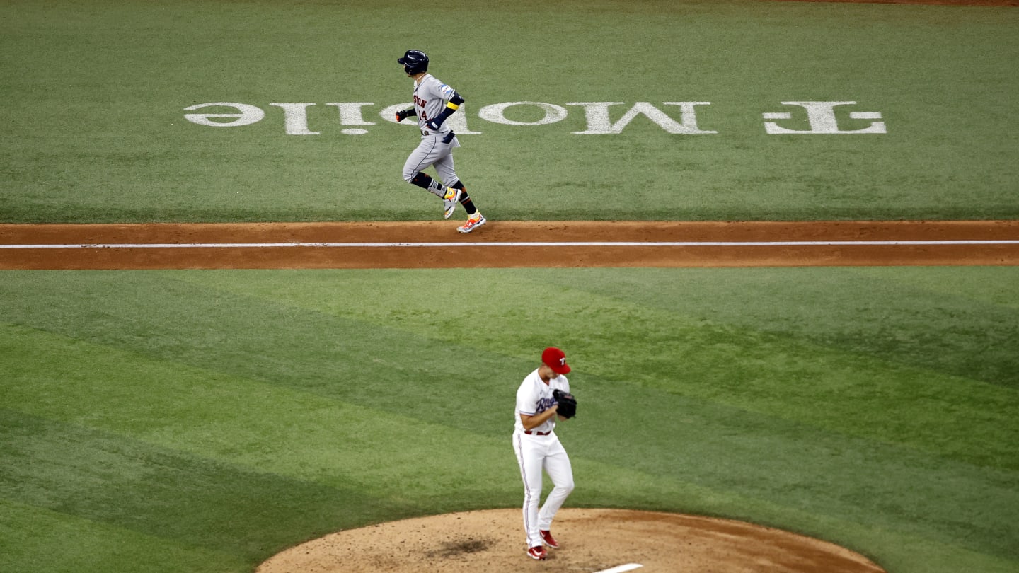 Astros beat Rangers on walk-off wild pitch in extras