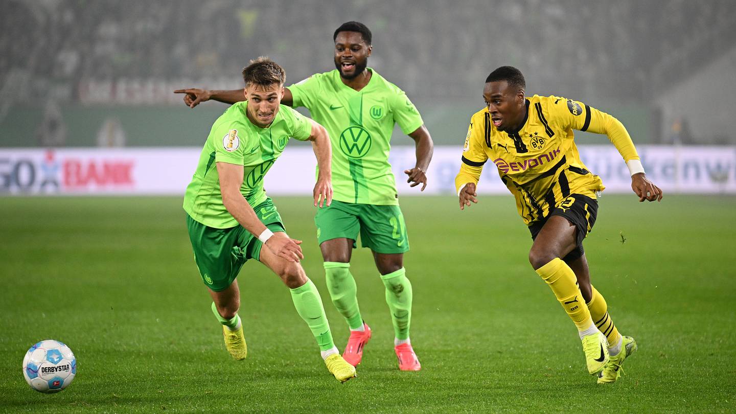 Escalações De Borussia X Wolfsburg