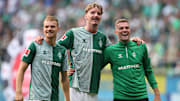 Nick Woltemade mit Christian Groß und Marvin Ducksch