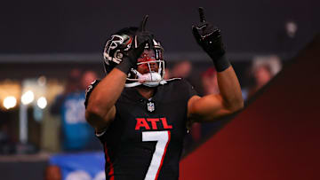 The top pieces of the staff still help the Falcons stand out