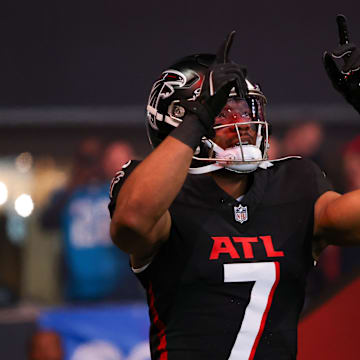 The top pieces of the staff still help the Falcons stand out