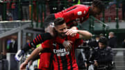 Giroud e Leao