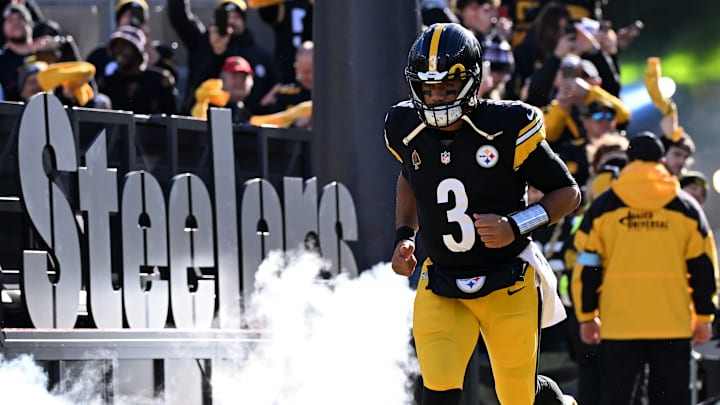 Cleveland Browns v Pittsburgh Steelers