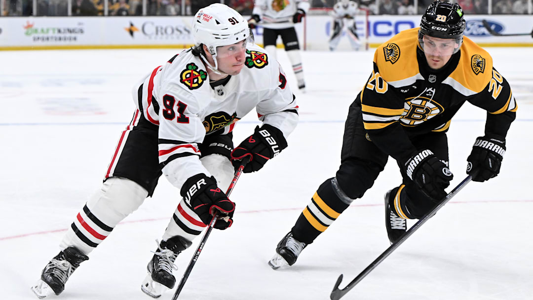 Chicago Blackhawks v Boston Bruins