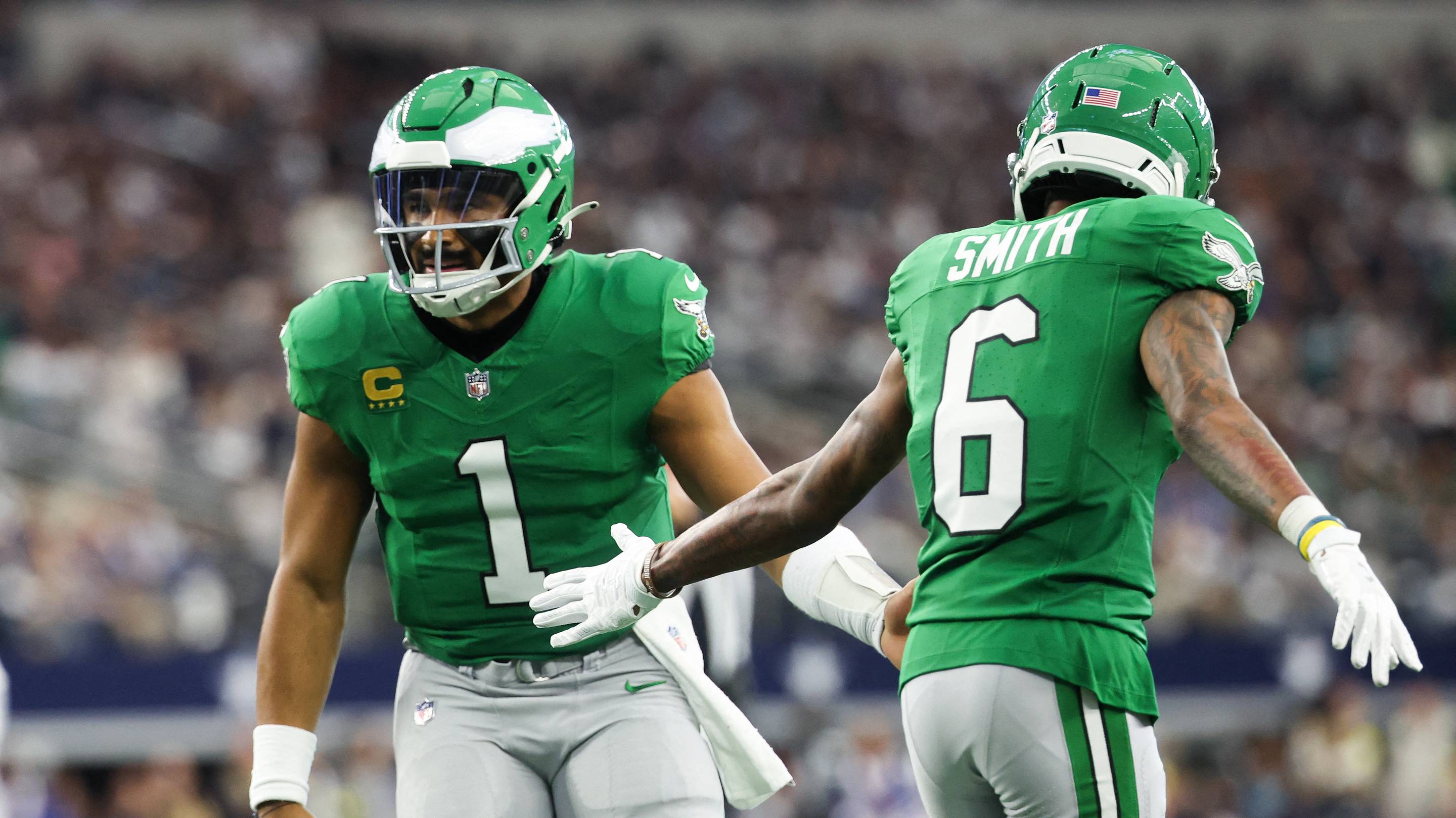 Eagles Announce Weeks 'Kelly Green' and Alternate Uniforms Will Be Worn This Season