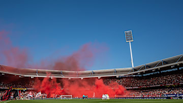 Die Partie zwischen Nürnberg und Magdeburg musste unterbrochen werden (Symbolbild)