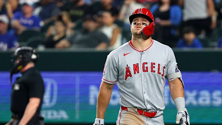 Los Angeles Angels v Texas Rangers